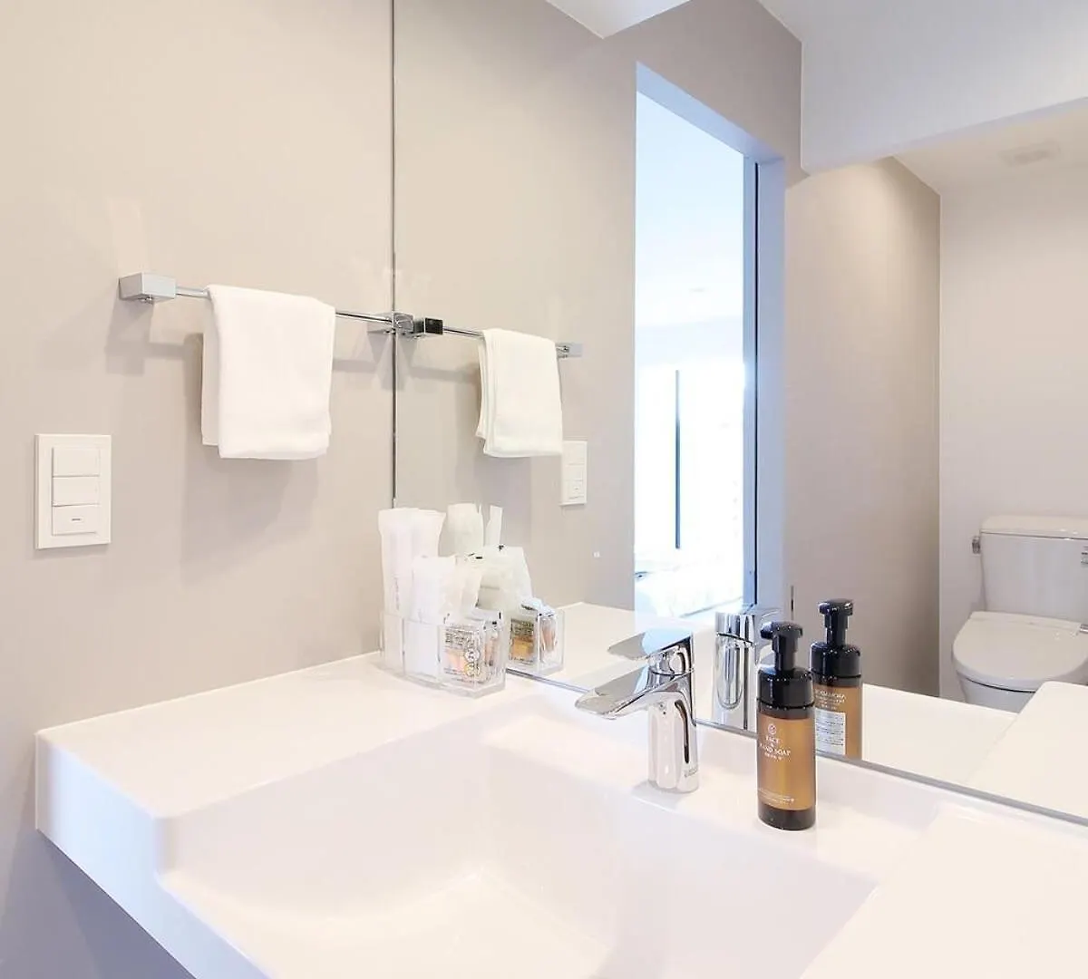 Apartment Bhotel Heiwaodori 901 - New Apt In Famous Hiroshima Dori For 6P